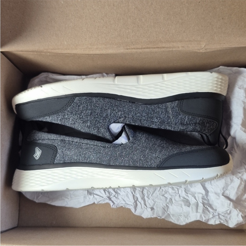Walk Hero Slip On Sneakers Women’s Size 9 Wide - Picture 10 of 10